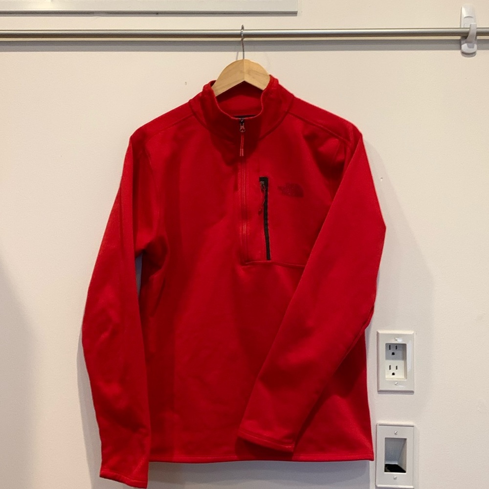 Men’s Northface quarter zip fleece medium